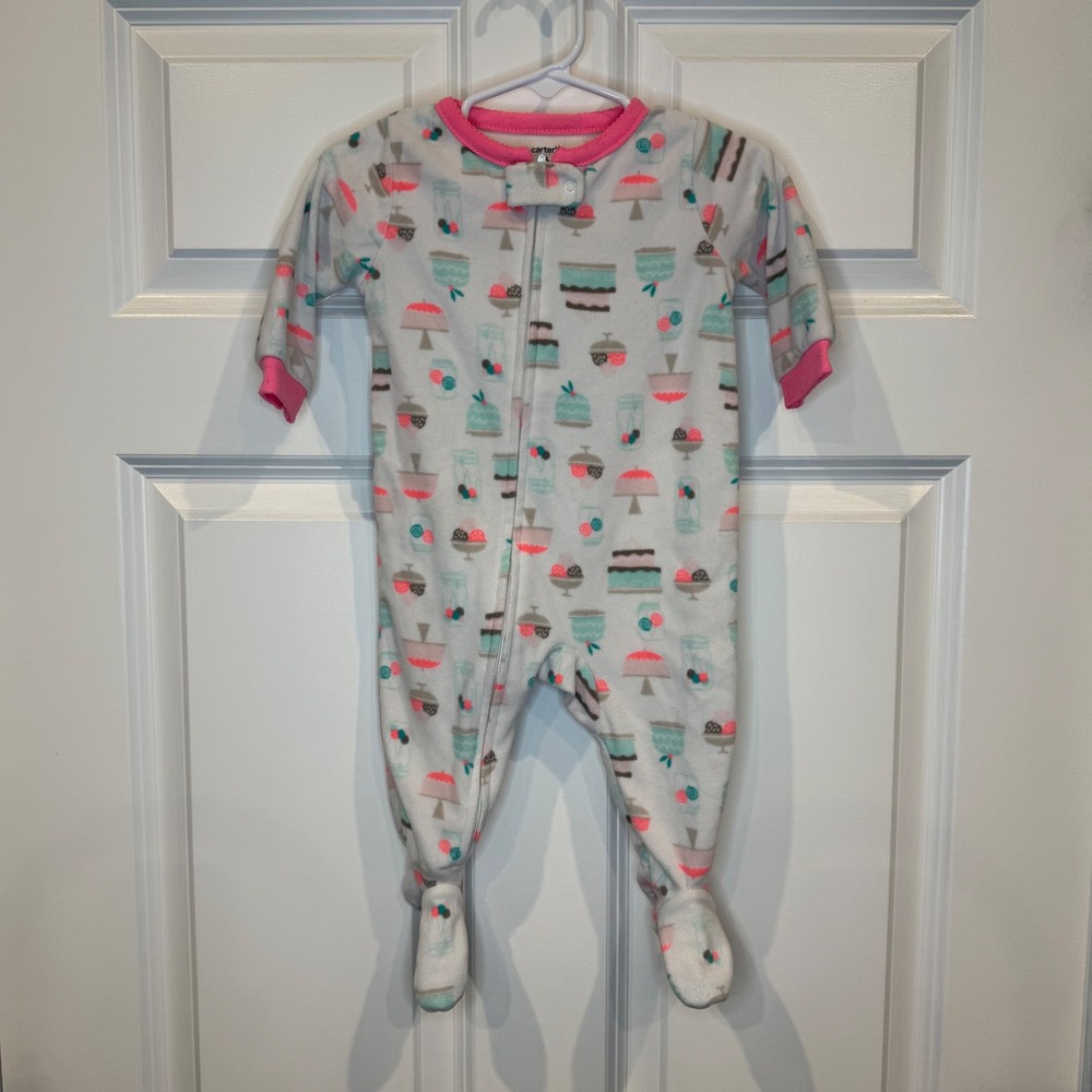 Carter's Baby Girls Size 6 Months Footie Pajamas Sleepers‎ Cake Dessert Print